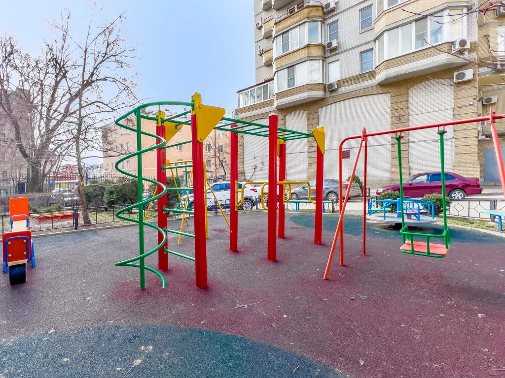 Двухкомнатная квартира в центре Ростова