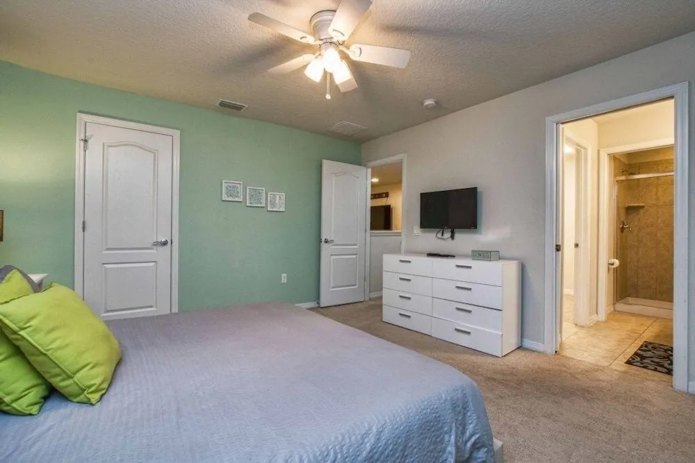 Windsor-4 Bed Townhouse w/splashpool-3805WW