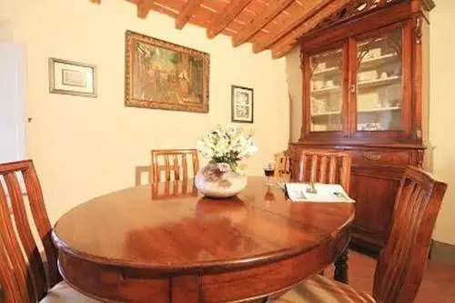 Monna Lisa Halldis Apartment