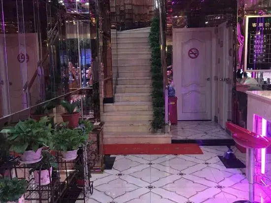 Wanzhi Boutique Theme Hostel