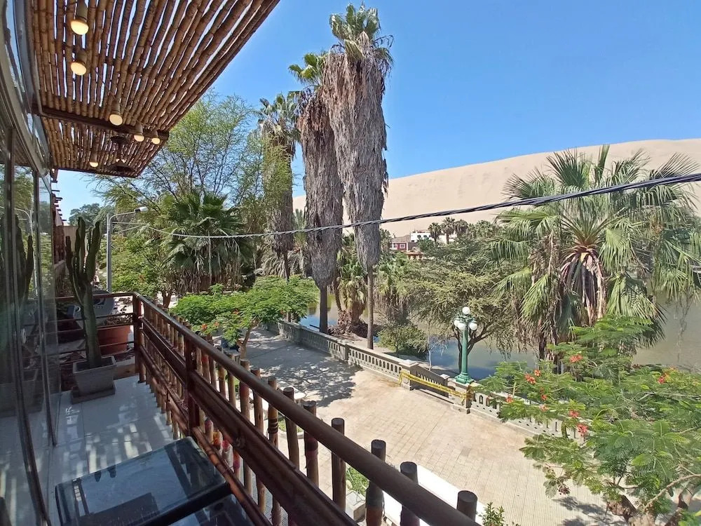 Hotel Sand and Lake