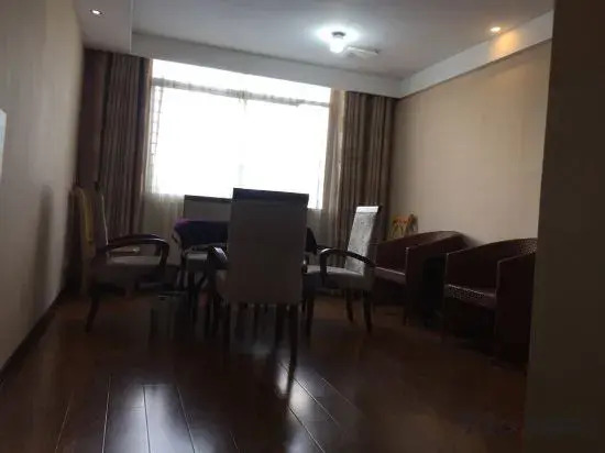 Longshan Tianyi Hotel