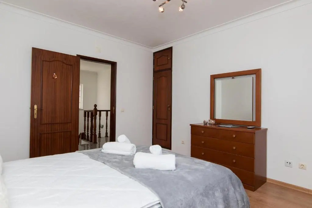 Moradia de 3 quartos com ar condicionado e piscina