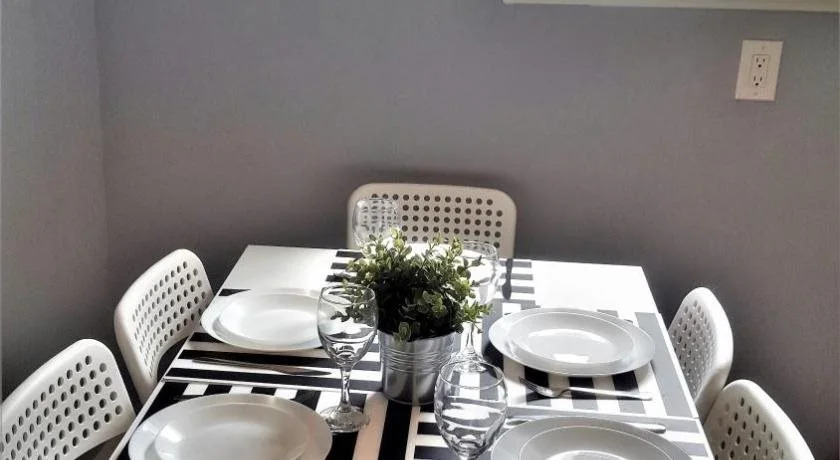 Lavish Suites - 4 Bedroom Guesthouse