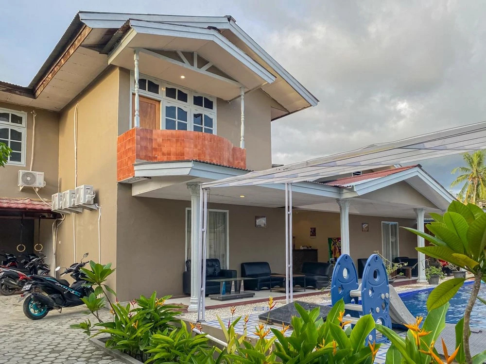 Urbanview Hotel ME Jayapura
