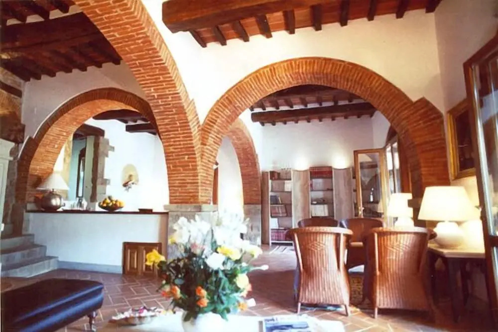 Borgo San Pietro in Polvano