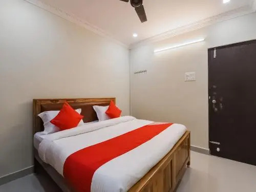 Sri Jaya Guesthouse By OYO Rooms