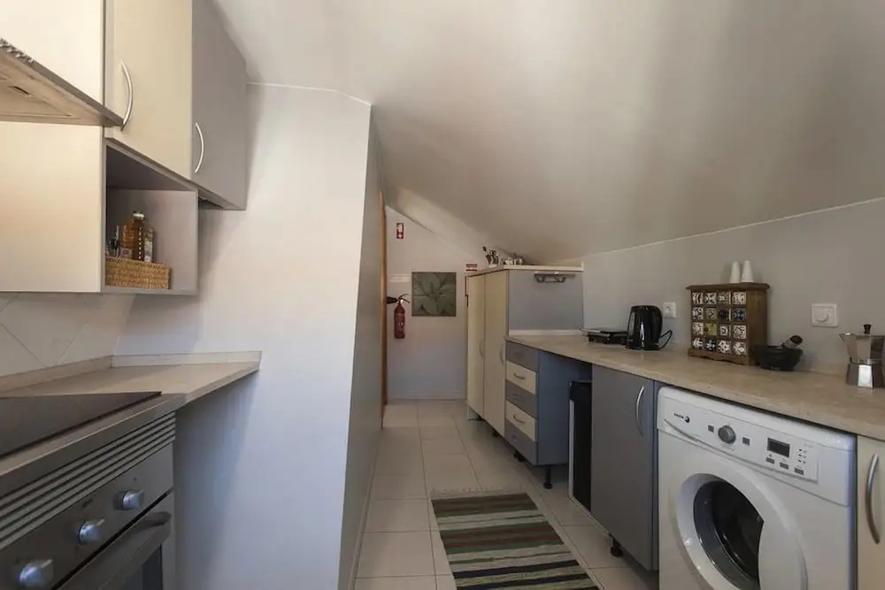 Studio for two next to Alfama and flea market