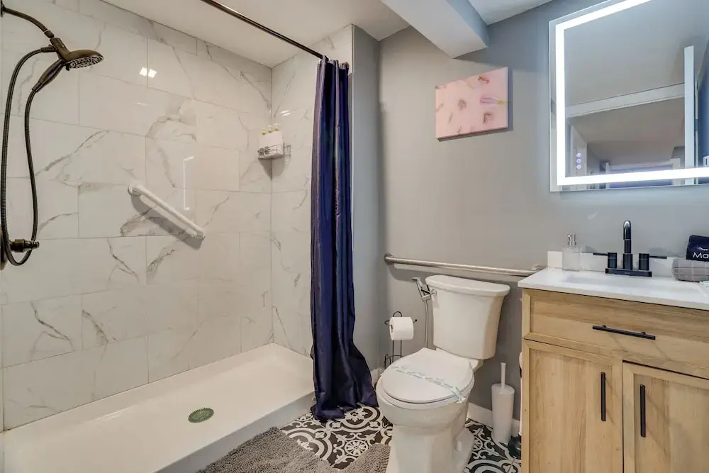 Hot Tub + Lake Access: Spacious Tobyhanna Home