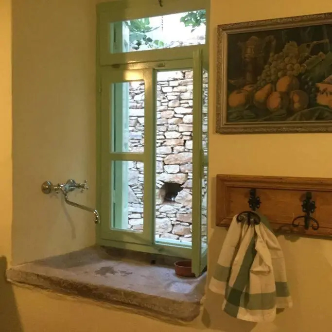 Bouganvilla, elegant residence and peaceful garden