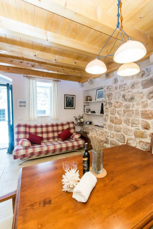 Foteza Apartments