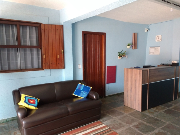 Hotel e Pousada Arara Azul