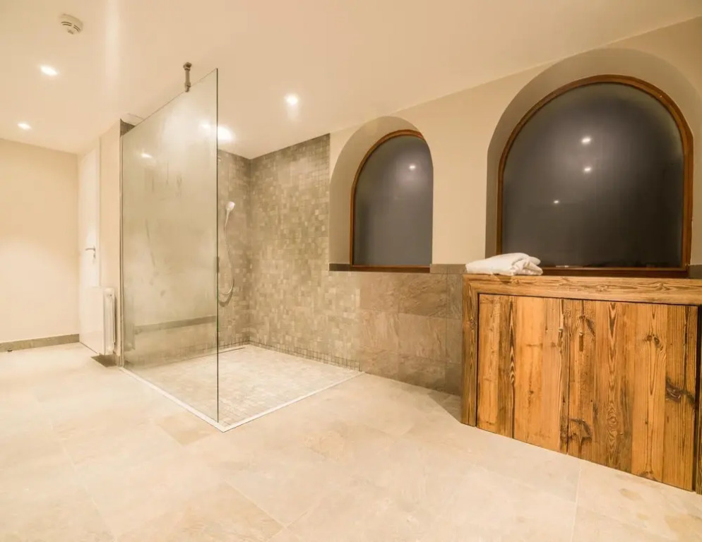 Wood & Stone Alpine Luxury