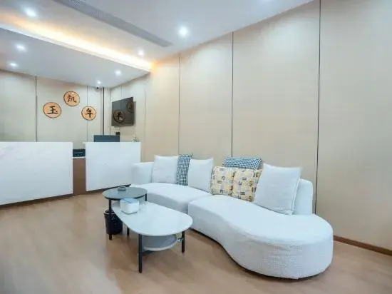Yukainian Homestay (China Ceramic Museum)