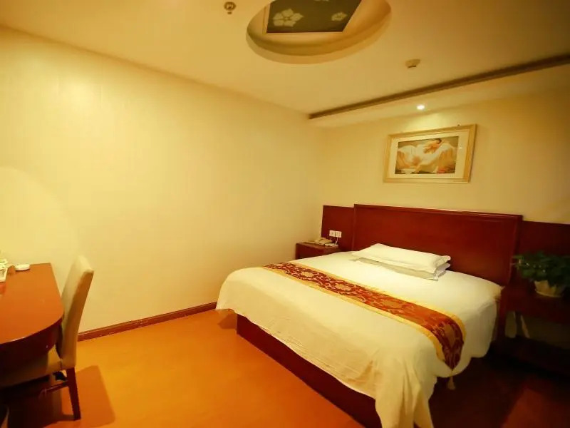 GreenTree Inn Kunshan Huaqiao Building materials Conch Hotel