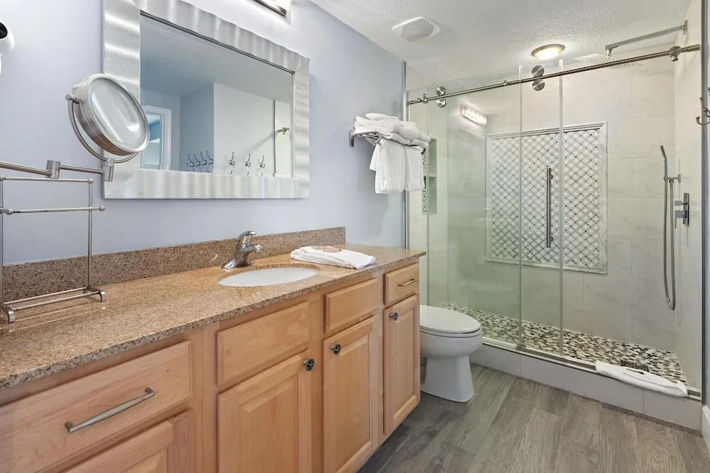 Grandview East 1203