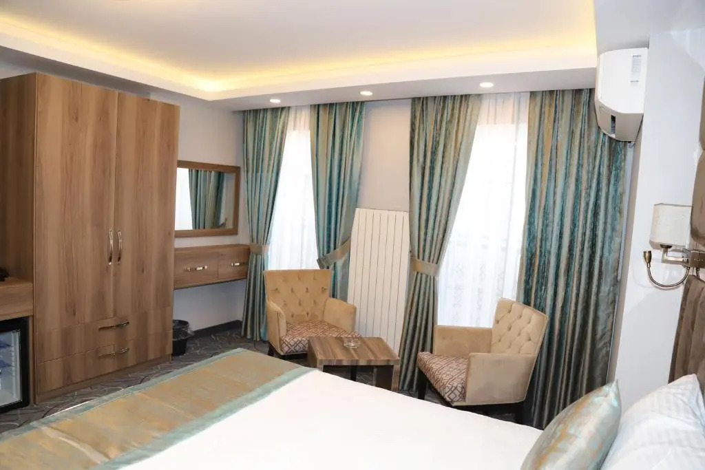 Grand Kavi Hotel