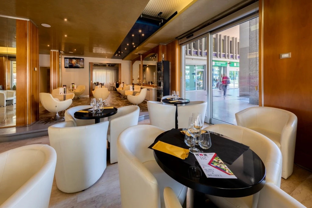 Ambasciatori Hotel Venice Mestre, Tapestry Collection by Hilton