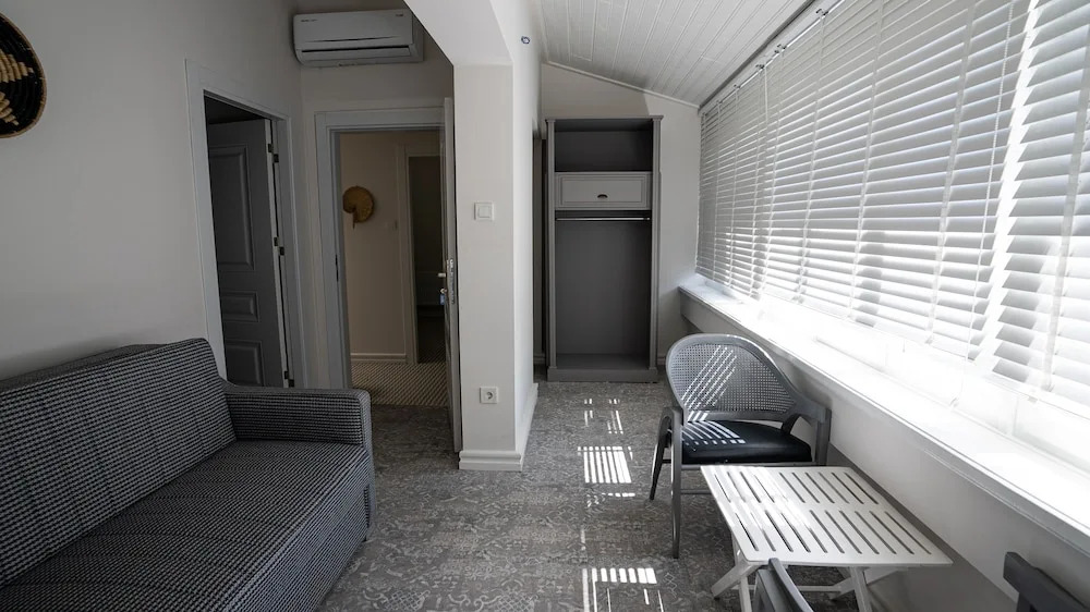 Büyükada Ece Suit
