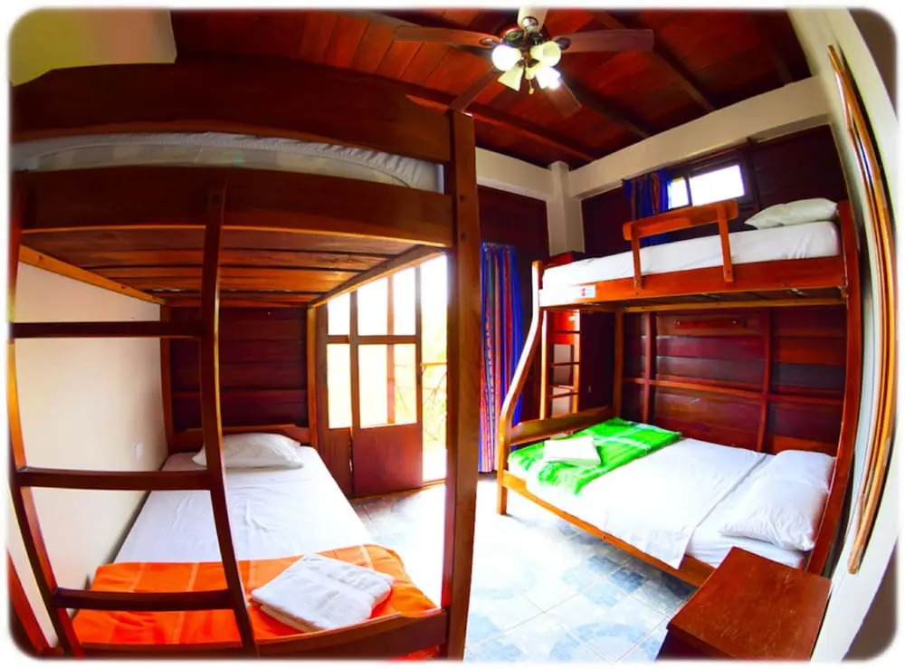 Esperanto Bed & Breakfast Surf Hostel