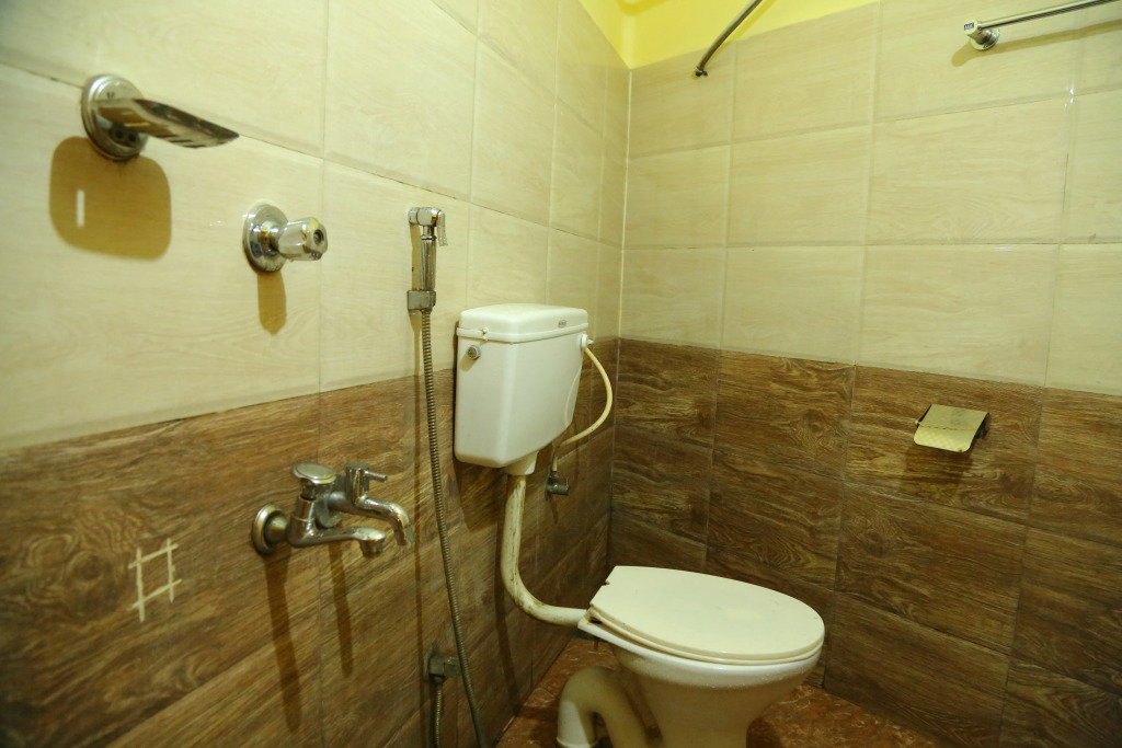 Hotel Malabar Plaza Dh Road