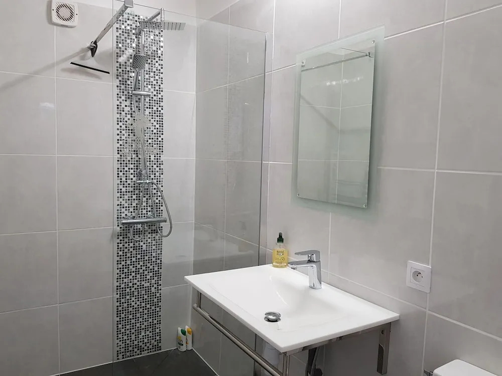 Quaint Holiday Home in Languedoc-roussillon With Garden