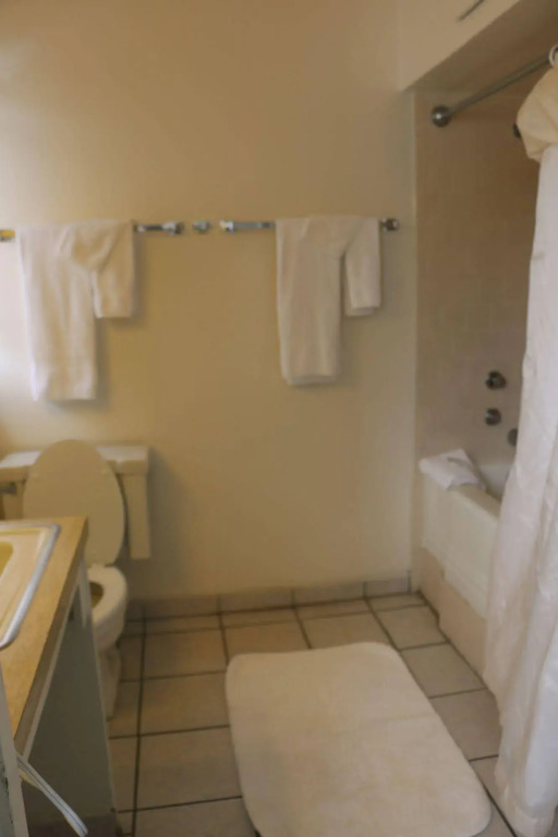 Hiway House Motel