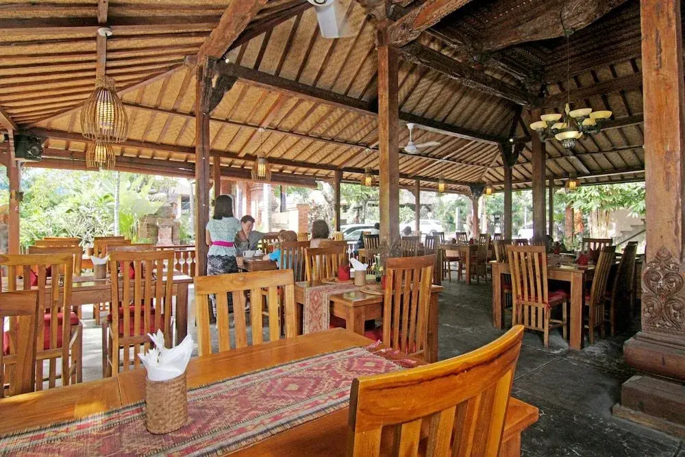 ZEN Premium Ubud Pengosekan 2