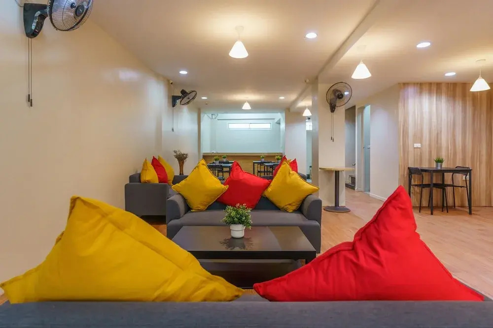 Sukhumvit Beds