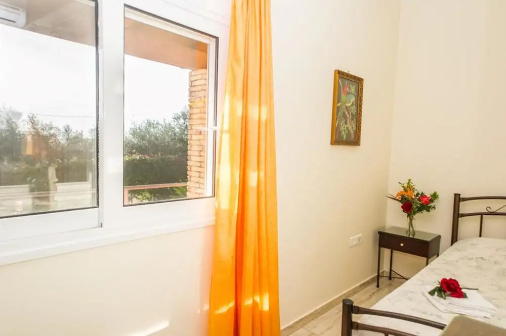 Cozy Flat In An Olive Grove 1.5km By A Sandy Beach