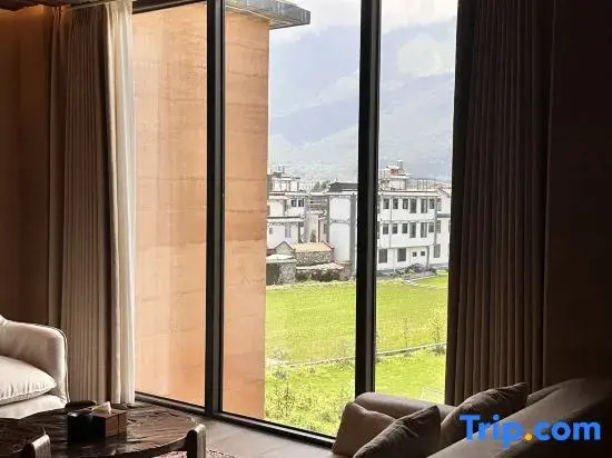 Yunqi·Dali | Parent-Child•Garden•Mountain View Hotel (Erhai S Bay Ecological Corridor Branch)