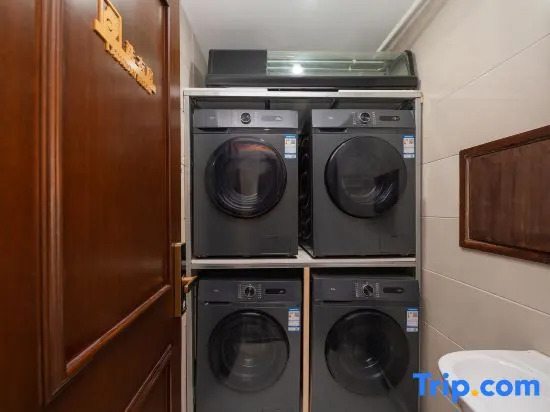Yisen Hotel (Shanghai Changfeng Park Subway Station Huashida Branch)