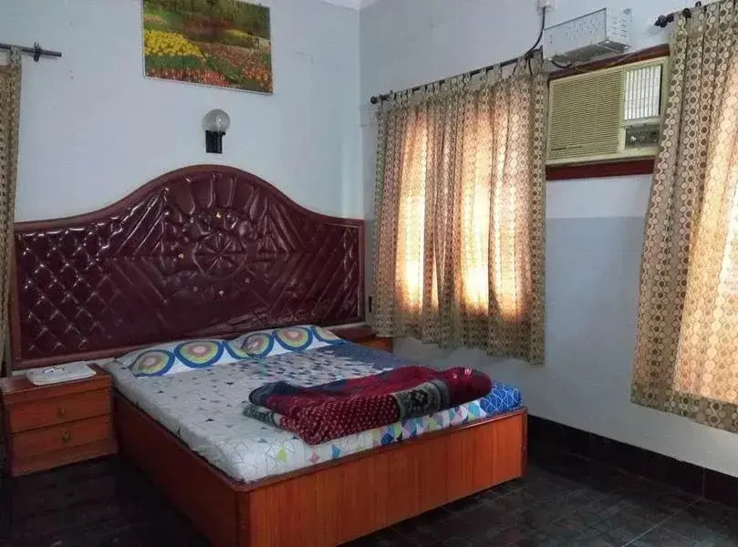 Hotel Ayodhya