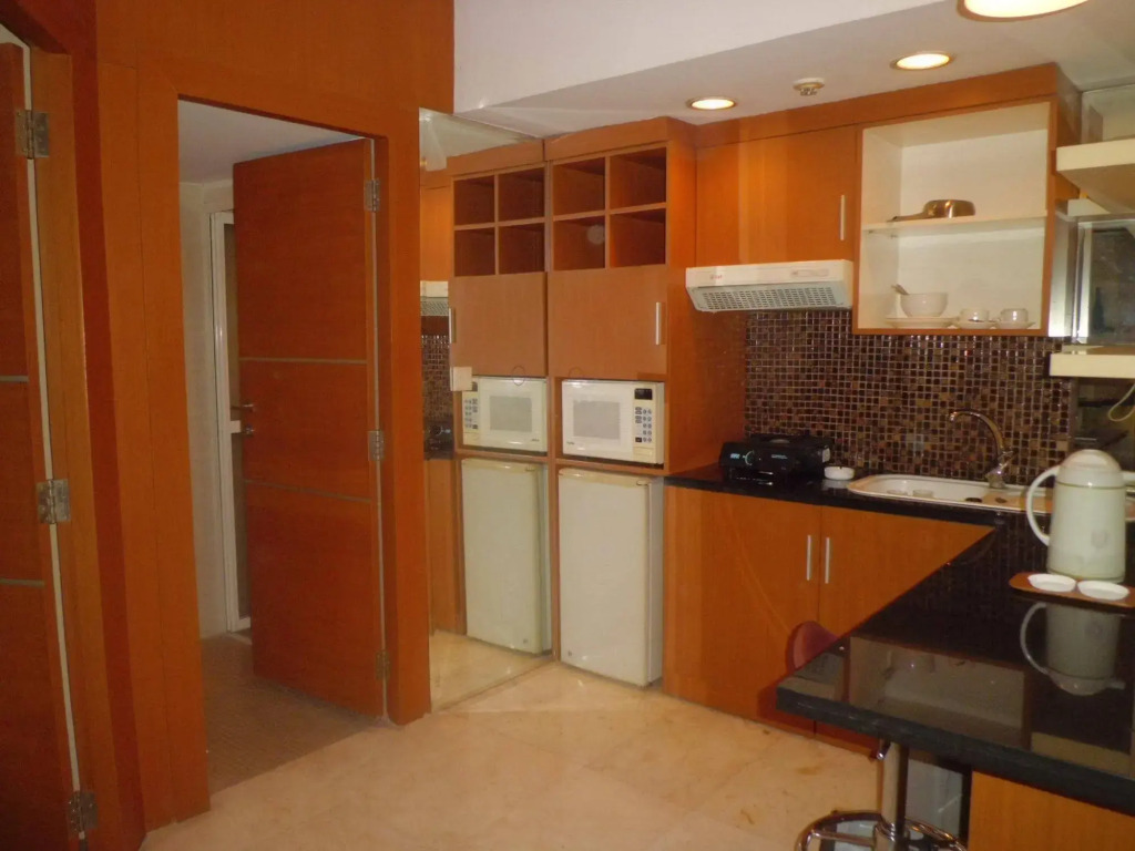 Shinju Apartment