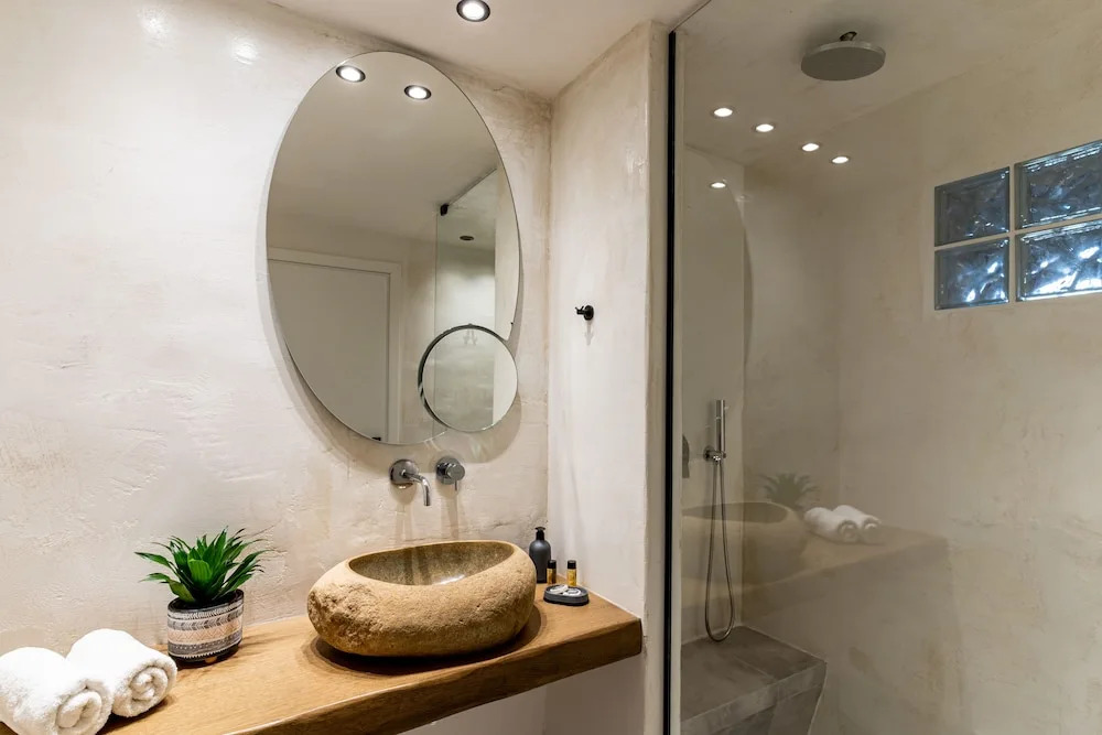 Amer Suites