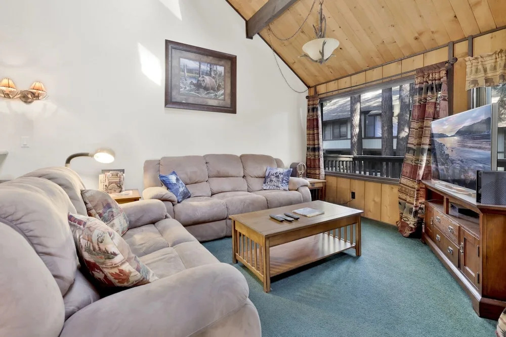 2156-summit Escape 2 Bedroom Home by Redawning