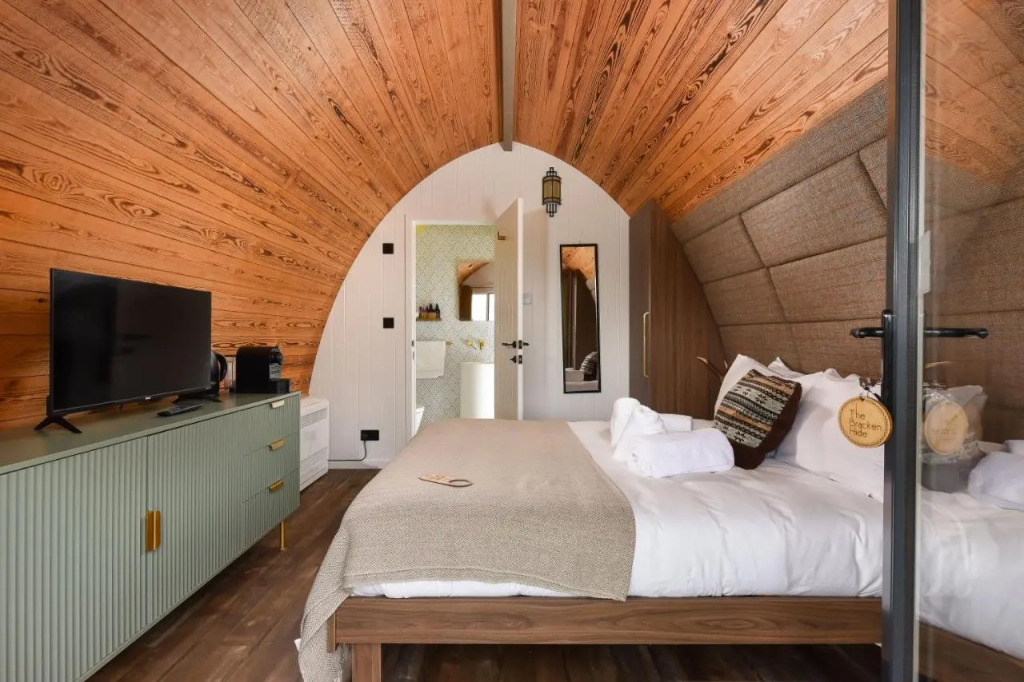 Bracken Hide Hotel