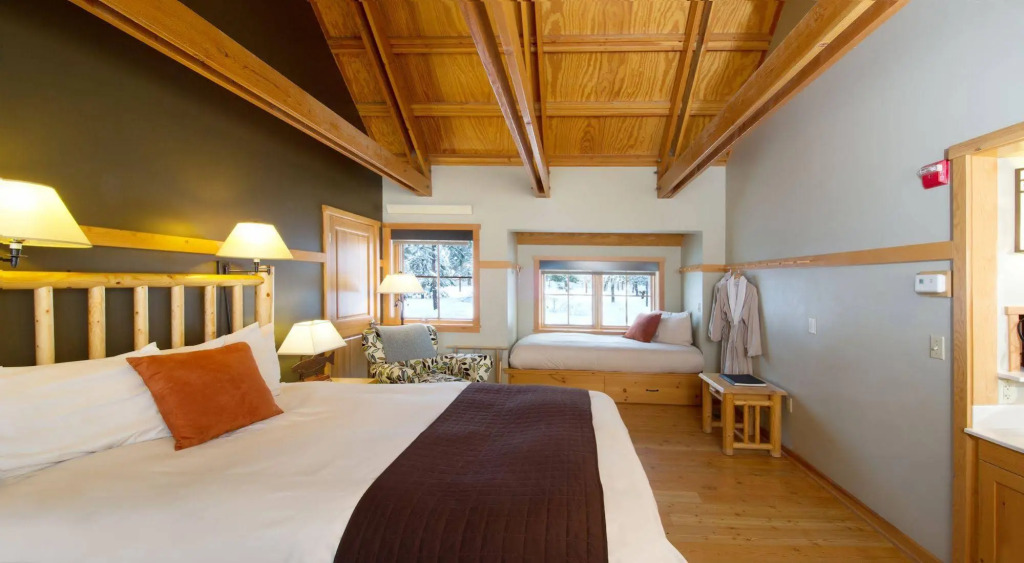 Sleeping Lady Mountain Resort & Spa