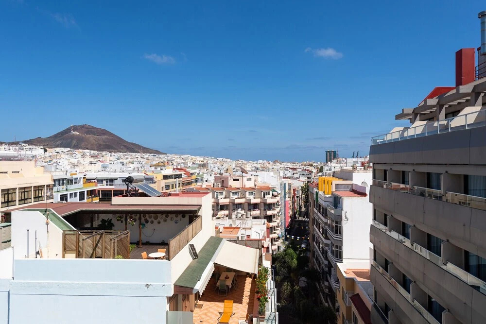 Great Balcony Apartament, Beach Views, Wifi