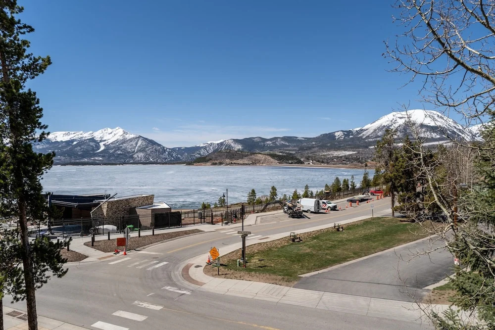 Lake Cliffe #303, Building E By Summit County Mountain Retreats
