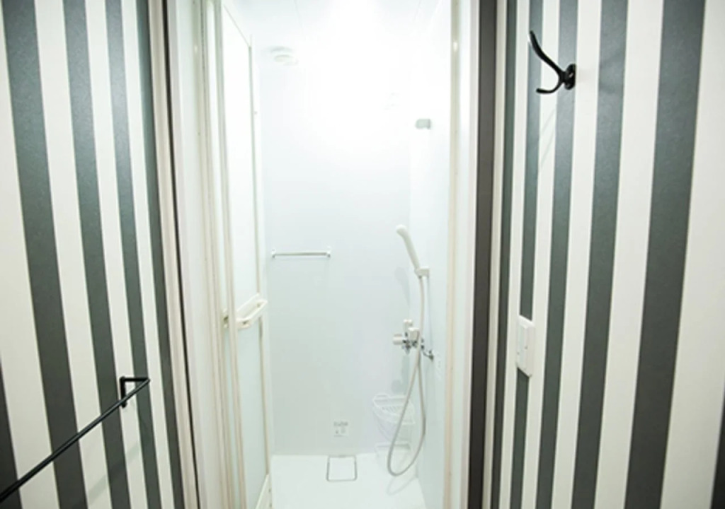 IZA Enoshima Guesthouse&Bar - Hostel