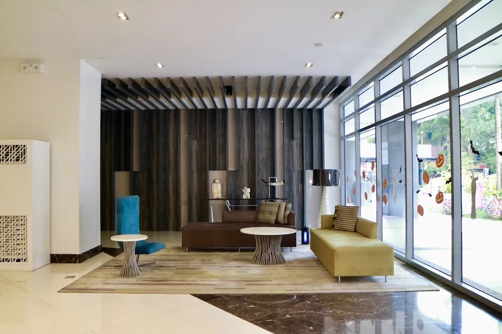 Eastwood Le Grand Tower 3