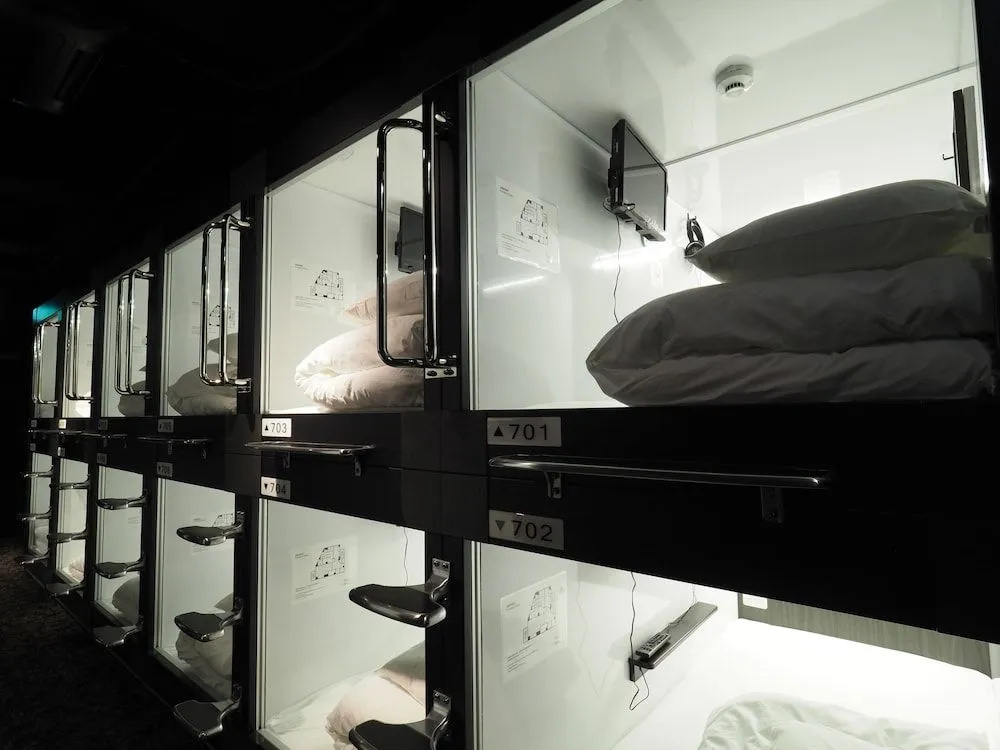 Leo Yu Capsule Hotel Funabashi