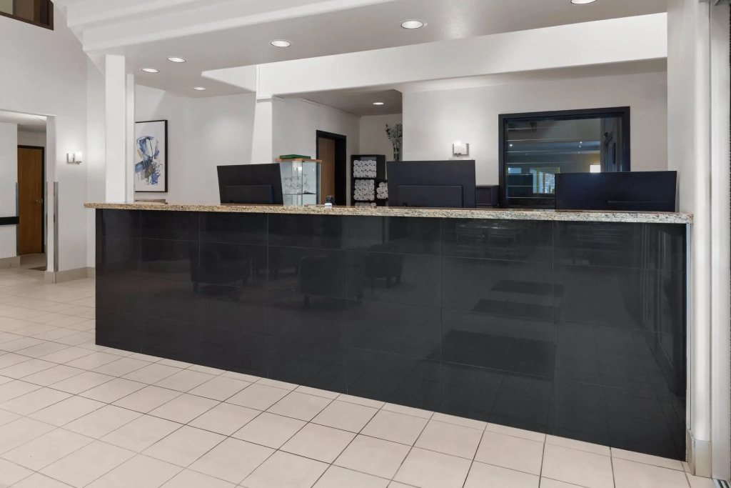 Super 8 by Wyndham Quebec City