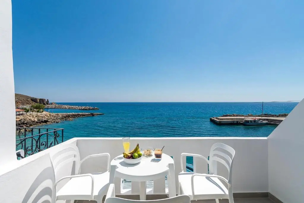 Livikon by the Sea