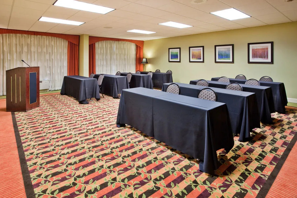 Holiday Inn Express & Suites Greenville-I-85 & Woodruff Rd by IHG