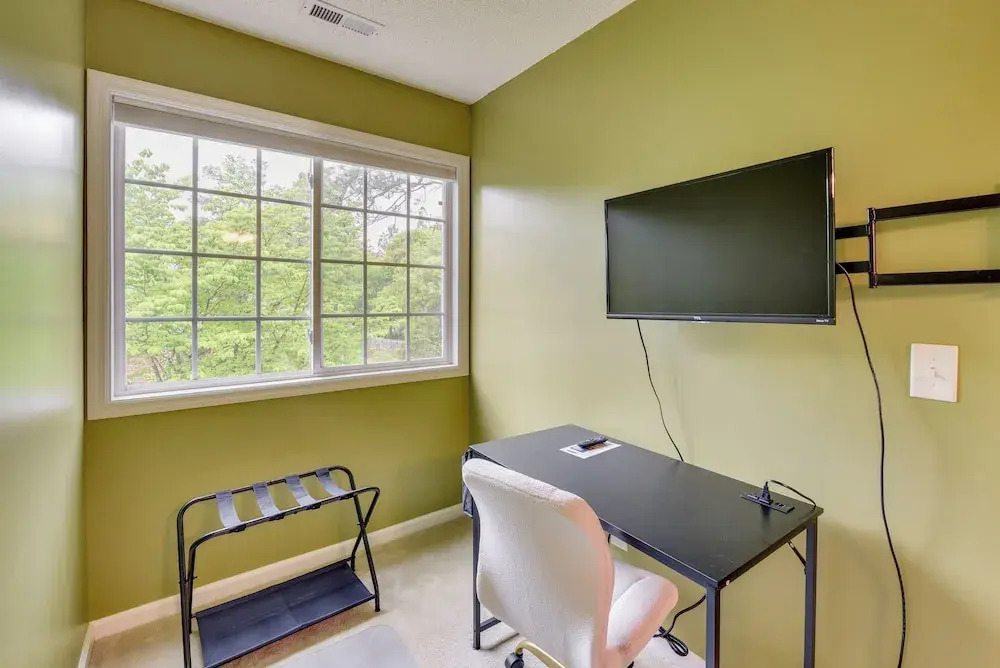 2 Mi to Pinehurst Resort: Spacious Golf Getaway!