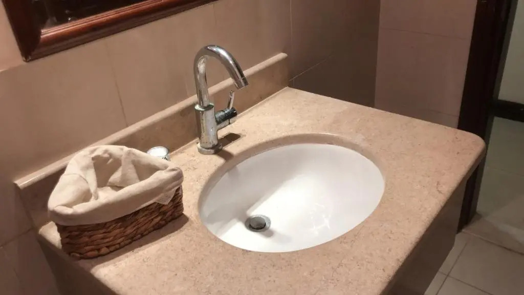 2 bedrooms apartment in Marina 1 towers king Abdullah economy city شقه غرفتين في المارينا ١