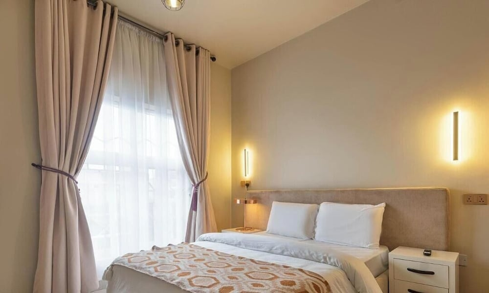 Short Stays By CW