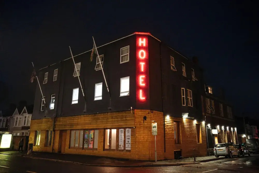 Hotels 247